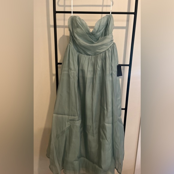 NWT Sage Green strapless A-line dress - Picture 4 of 6